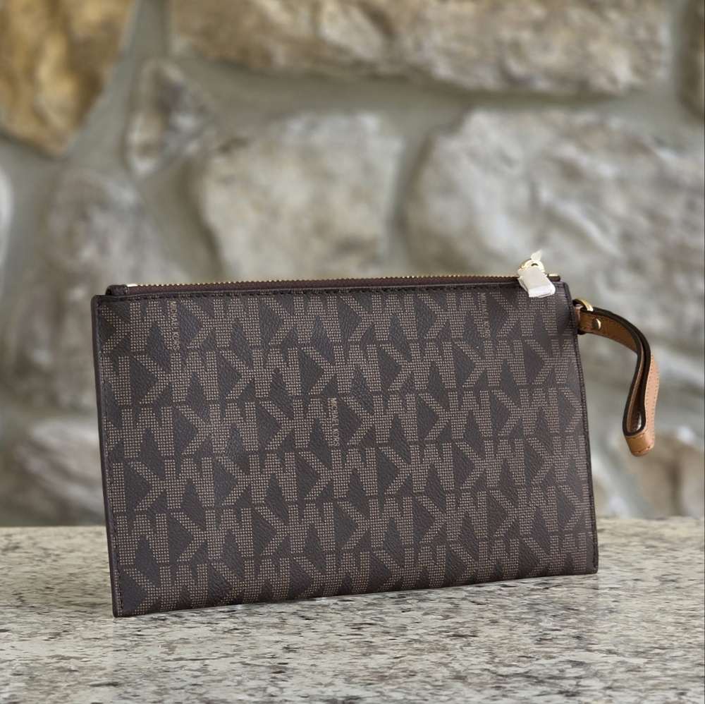 Michael Kors Bedford Studded Logo Large Brown Clutch - Picture 2 of 6